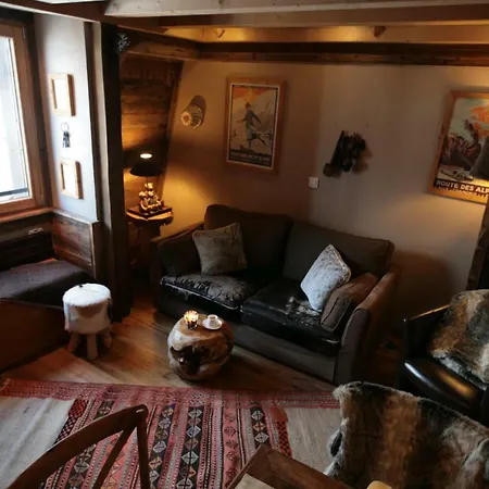 Duplex En Vieux Bois Hyper Centre * 霞慕尼